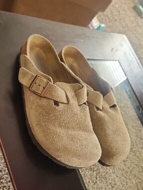 Birkenstock Suede Clogs in Light Tan